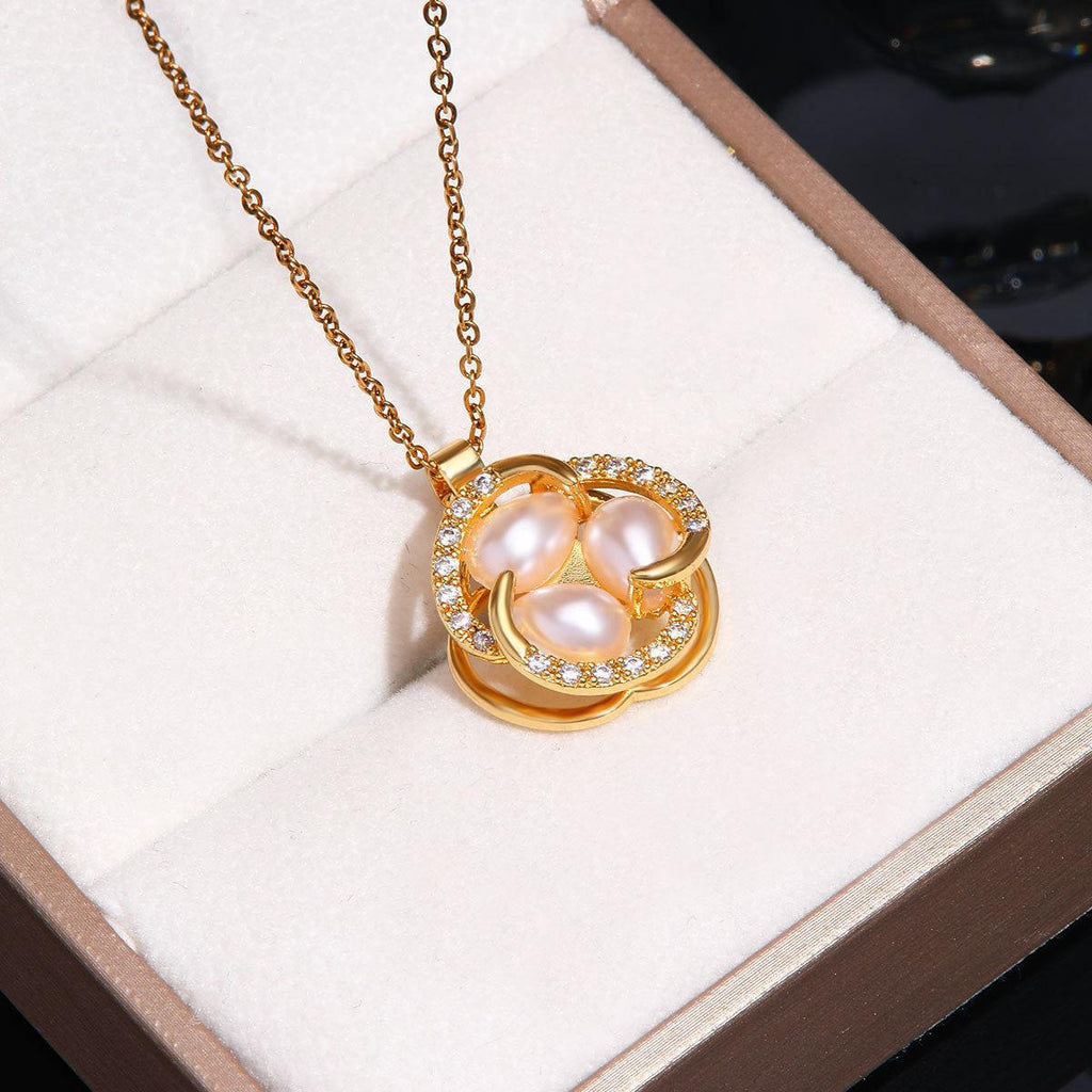 Rotating Pearl Flower Necklace